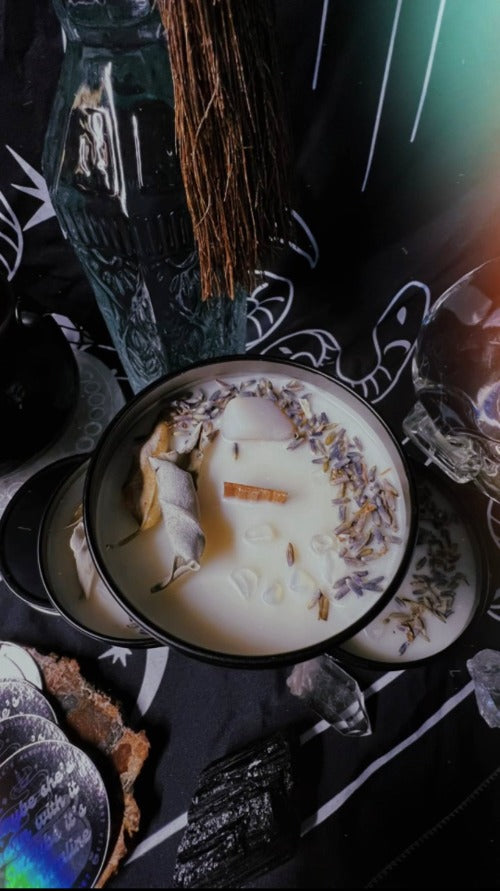 The Selene Candle