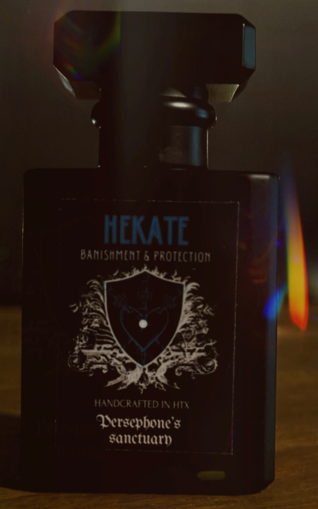 Hekate perfume